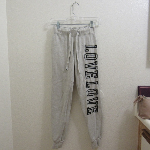 REFLEX Comfy Graphic Sweats - Picture 3 of 7